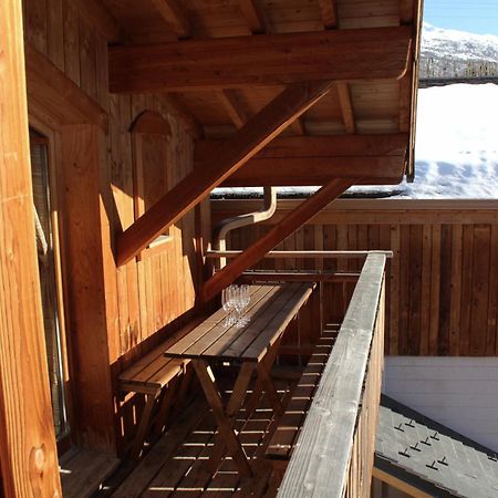 Cosy 4 Bedroom Chalet With Hot Tub Saint-Marcel  Exteriör bild