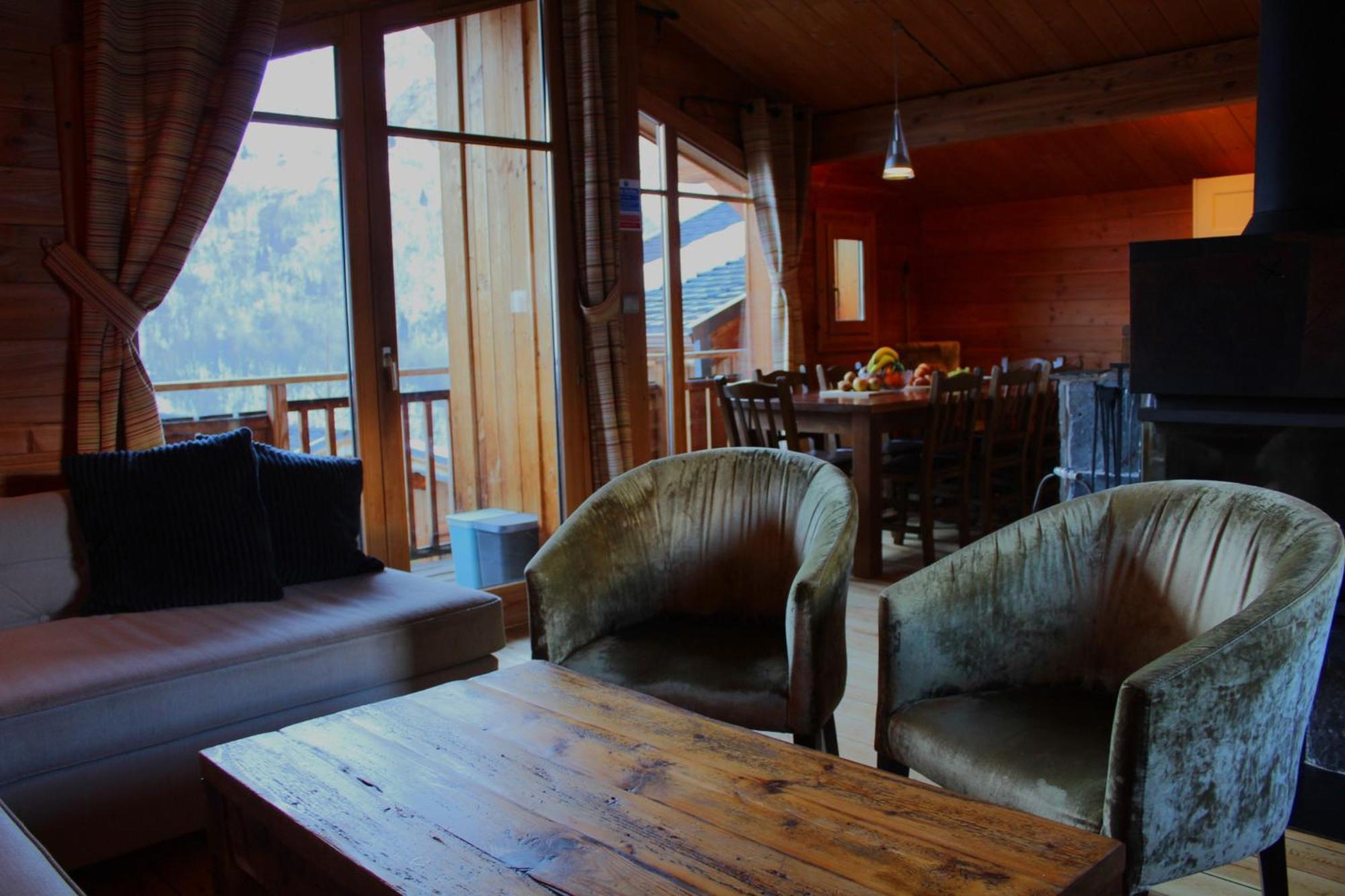 Cosy 4 Bedroom Chalet With Hot Tub Saint-Marcel  Exteriör bild