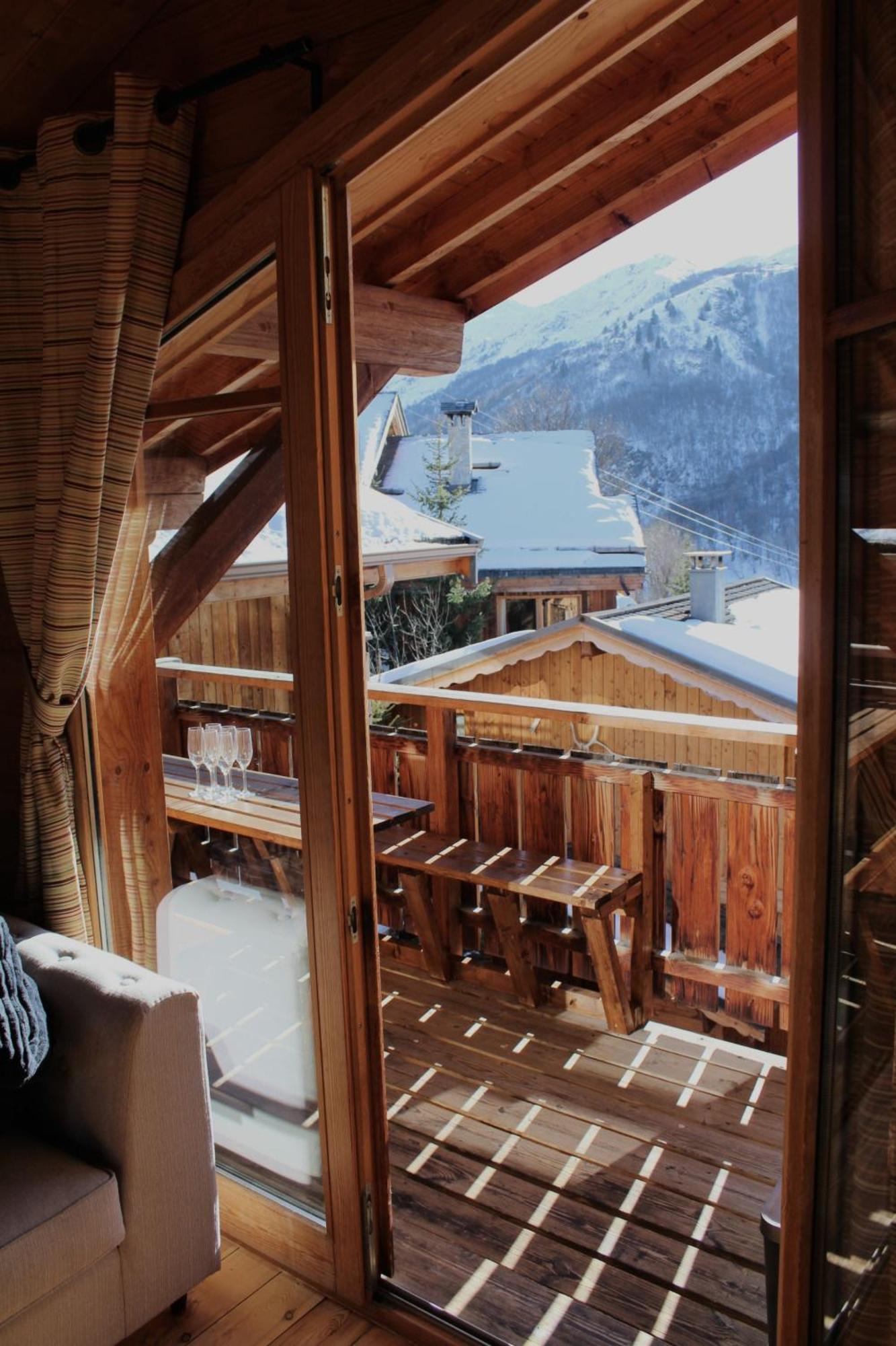 Cosy 4 Bedroom Chalet With Hot Tub Saint-Marcel  Exteriör bild