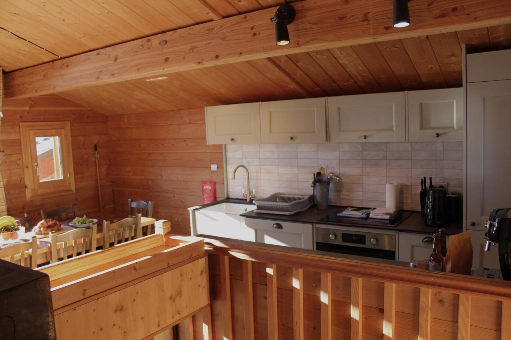 Cosy 4 Bedroom Chalet With Hot Tub Saint-Marcel  Exteriör bild